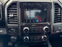 
										2017 Ford F-150 Lariat Sport FX4 full									