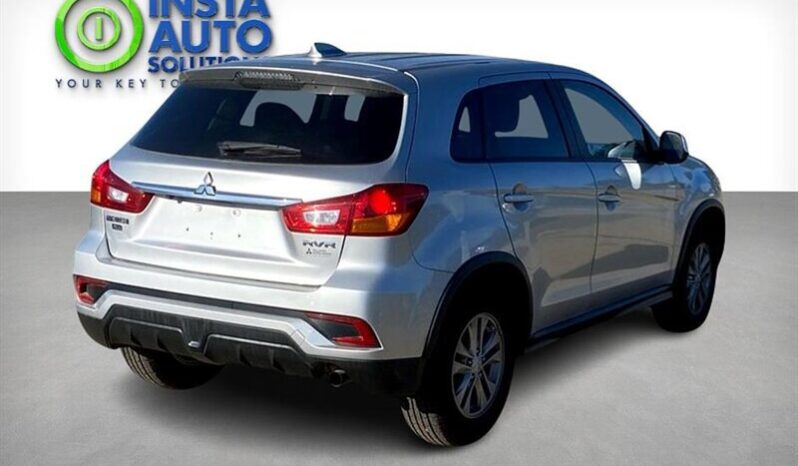 
								2019 Mitsubishi RVR SE full									