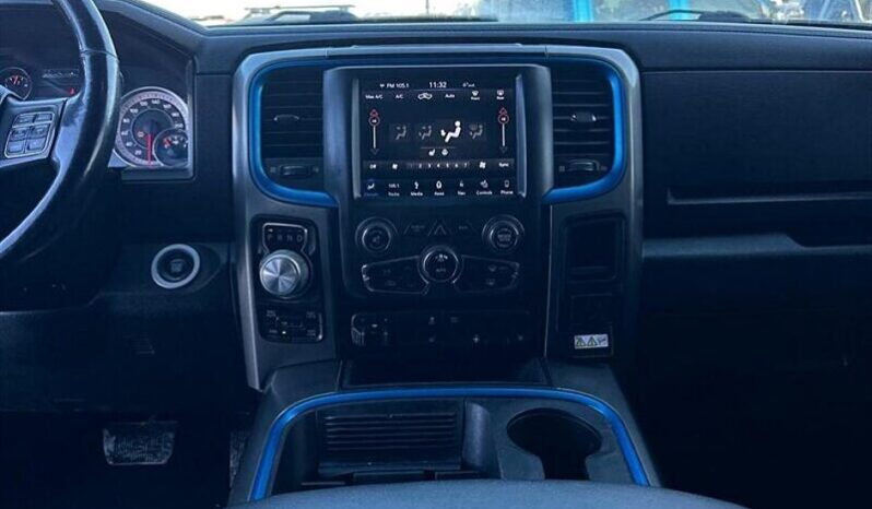 
								2018 RAM 1500 Sport full									