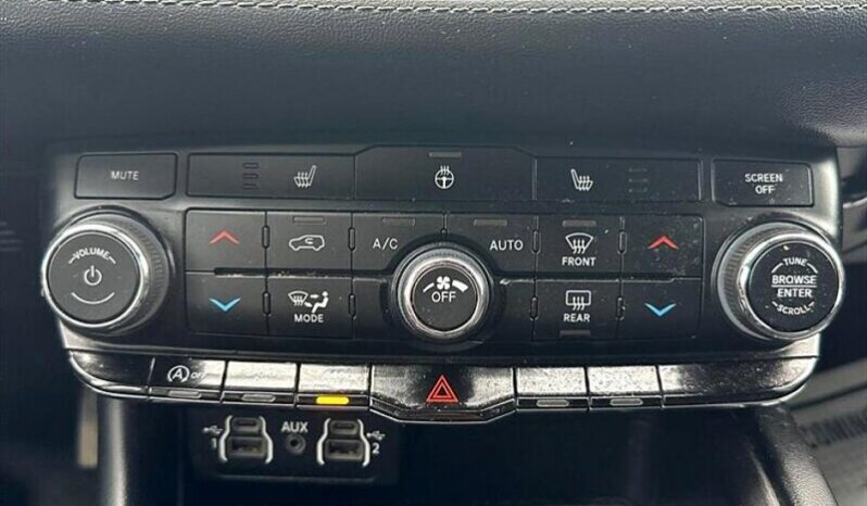
								2022 Dodge Durango SXT full									