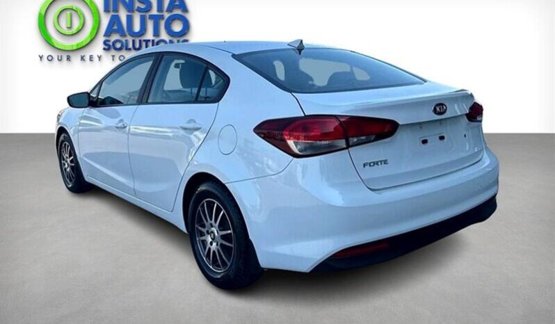 
								2017 Kia Forte LX full									
