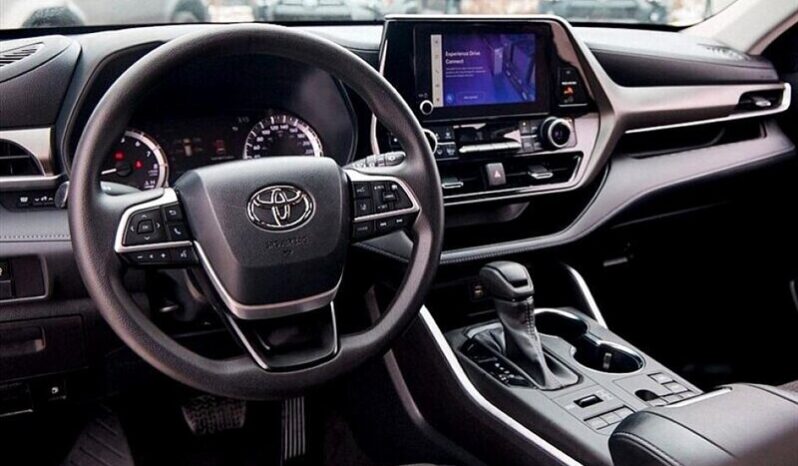 
								2023 Toyota Highlander LE full									