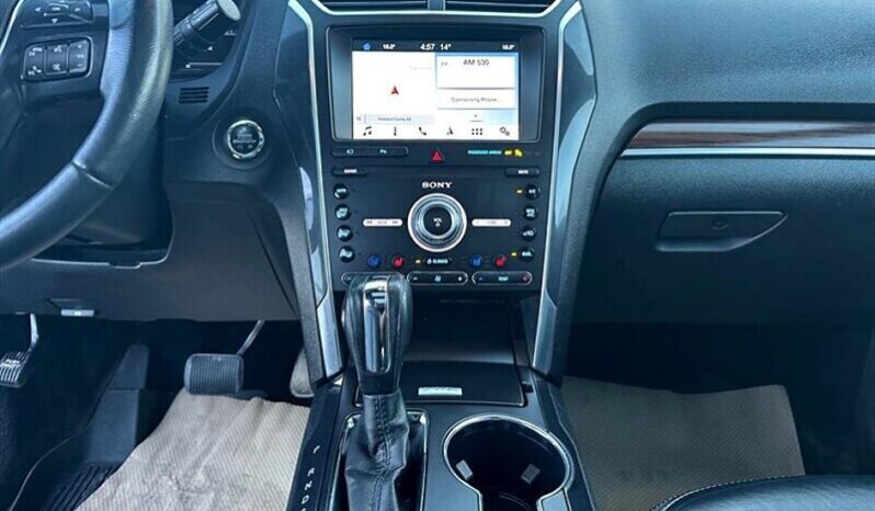 
								2019 Ford Explorer Limited full									