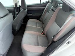 
										2019 Toyota Corolla L full									