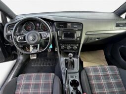 
										2015 Volkswagen Golf GTI full									