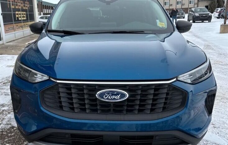 
								2023 Ford Escape Active full									