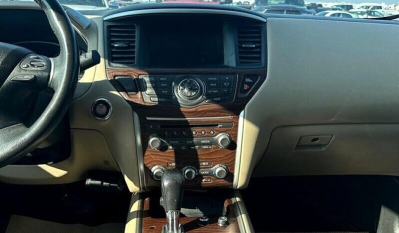 
								2017 Nissan Pathfinder S full									