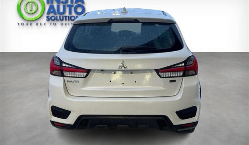 
								2021 Mitsubishi RVR ES full									