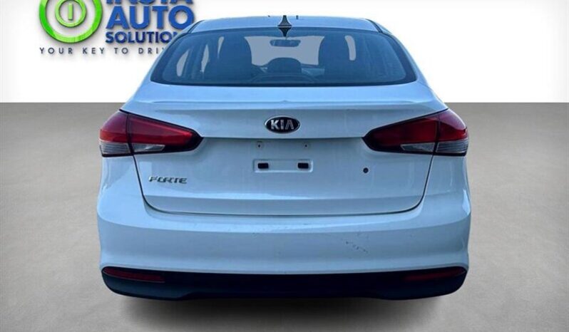 
								2017 Kia Forte LX full									