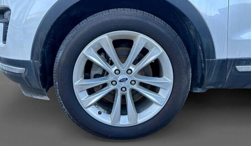
								2019 Ford Explorer Limited full									