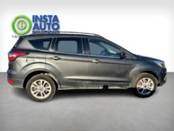 
										2018 Ford Escape SE full									