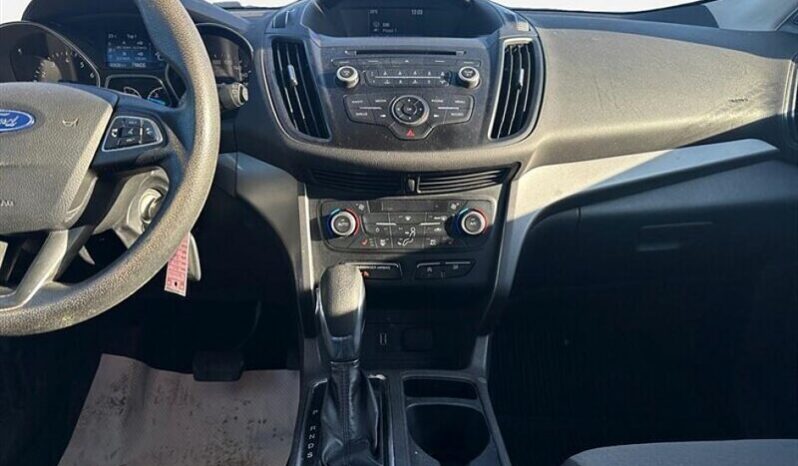 
								2018 Ford Escape SE full									