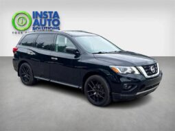 
										2018 Nissan Pathfinder SL full									