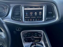 
										2019 Dodge Challenger SXT full									