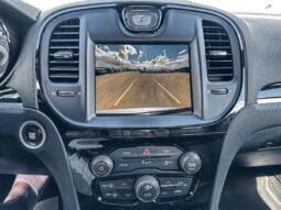 
										2022 Chrysler 300 Series S full									