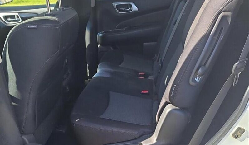 
								2018 Nissan Pathfinder S full									