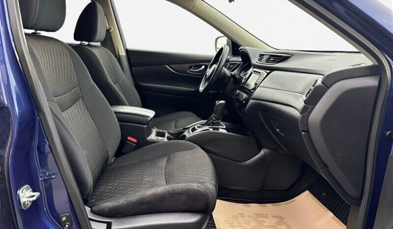 
								2020 Nissan Rogue SV full									