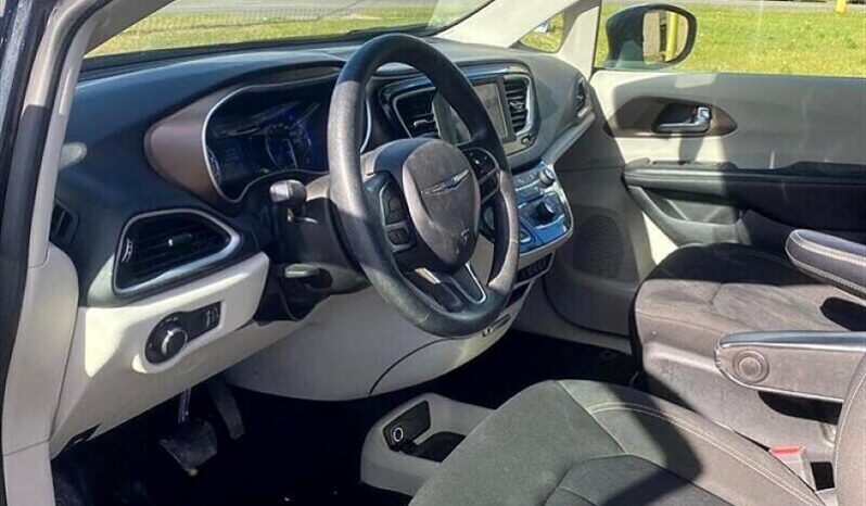 
								2021 Chrysler Grand Caravan SE full									