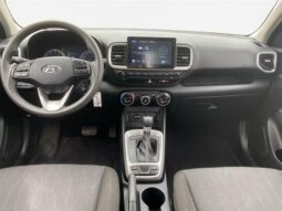 
										2021 Hyundai VENUE Essential full									