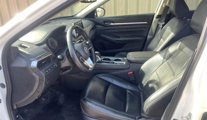 
								2019 Nissan Altima 2.5 Platinum full									