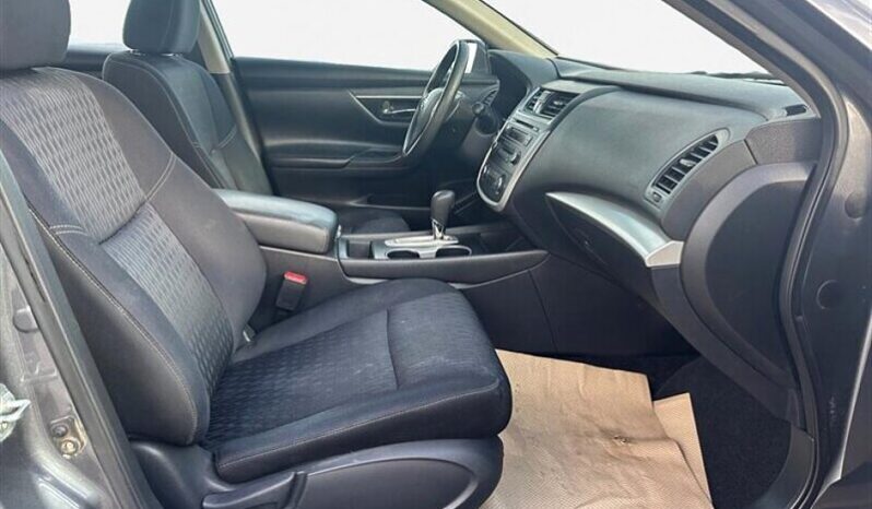 
								2017 Nissan Altima 2.5 S full									