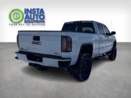 
										2017 GMC Sierra 1500 SLT full									