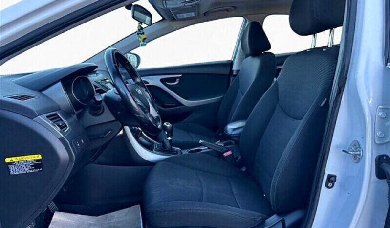 
								2016 Hyundai Elantra GLS full									