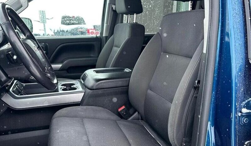 
								2018 Chevrolet Silverado 1500 LT Z71 full									