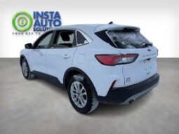 
										2020 Ford Escape SE full									