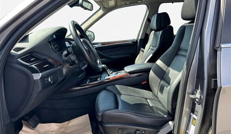 
								2011 BMW X5 xDrive50i full									