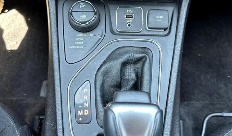 
								2019 Jeep Cherokee North full									