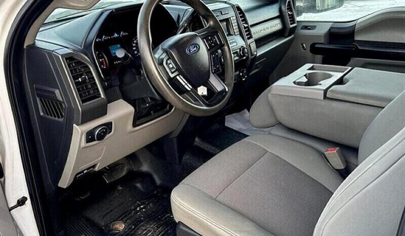 
								2019 Ford F-350 XL full									