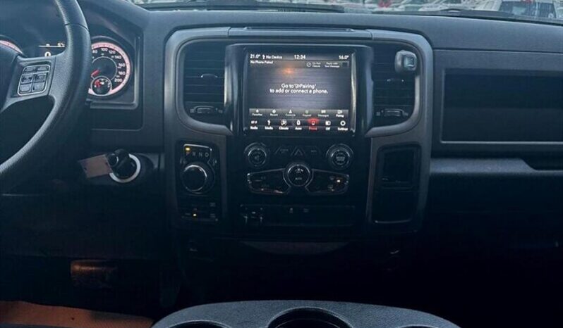 
								2019 RAM 1500 Express full									