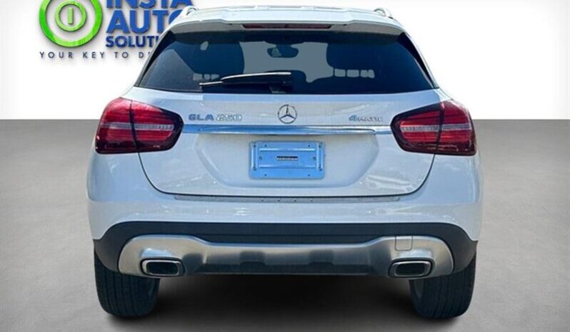 
								2019 Mercedes-Benz GLA-Class GLA 250 4MATIC full									