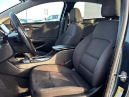 
										2019 Chevrolet Malibu RS full									