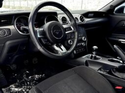 
										2018 Ford Mustang EcoBoost full									