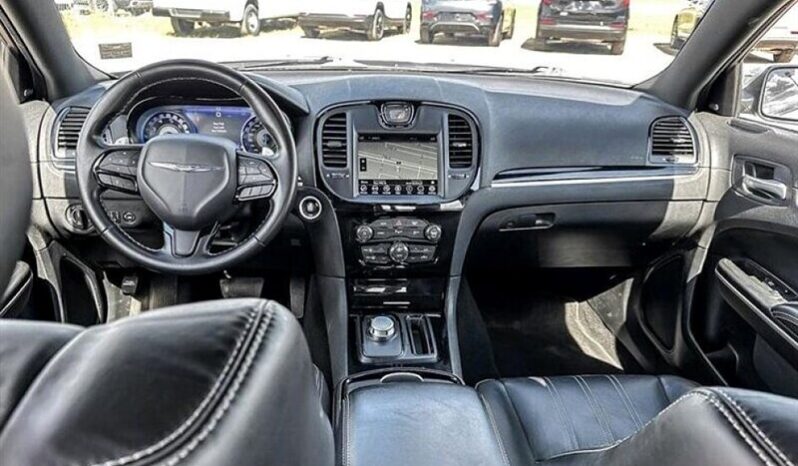 
								2022 Chrysler 300 Series S full									