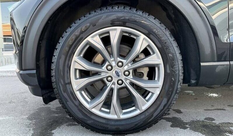 
								2022 Ford Explorer Limited full									