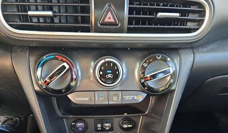 
								2020 Hyundai Kona Essential full									
