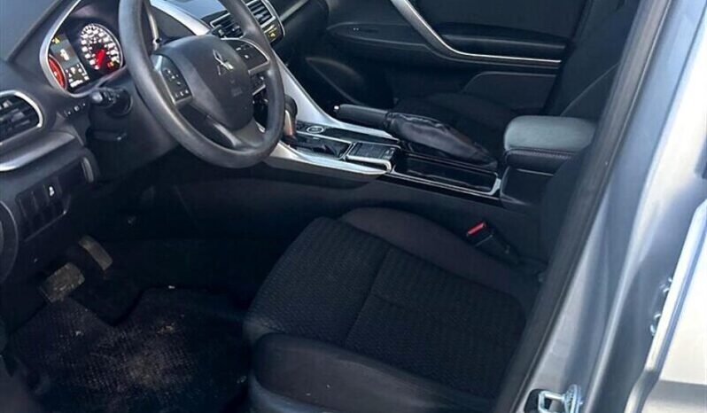
								2020 Mitsubishi Eclipse Cross ES full									