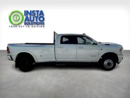 
										2022 RAM 3500 Laramie Diesel Dually Sport 4:10 Gears full									