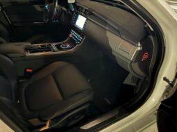 
										2017 Jaguar XF 35t Premium AWD full									