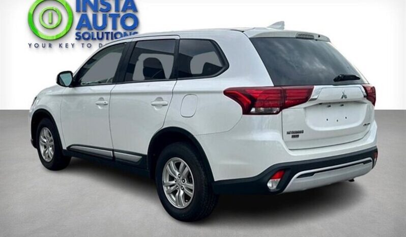 
								2019 Mitsubishi Outlander ES full									