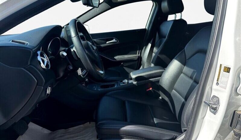 
								2019 Mercedes-Benz GLA-Class GLA 250 4MATIC full									