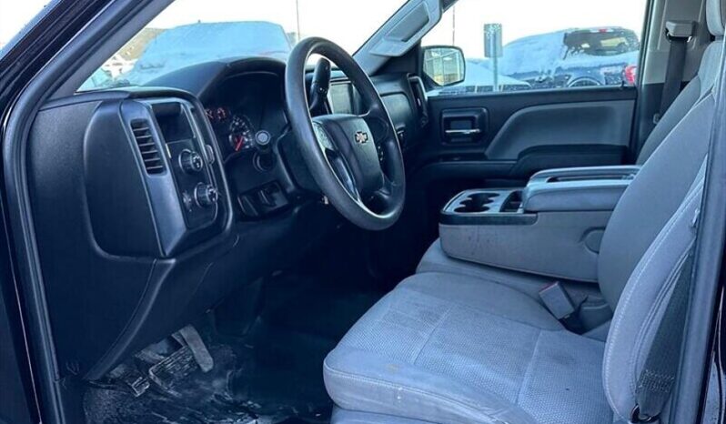 
								2018 Chevrolet Silverado 1500 Custom full									