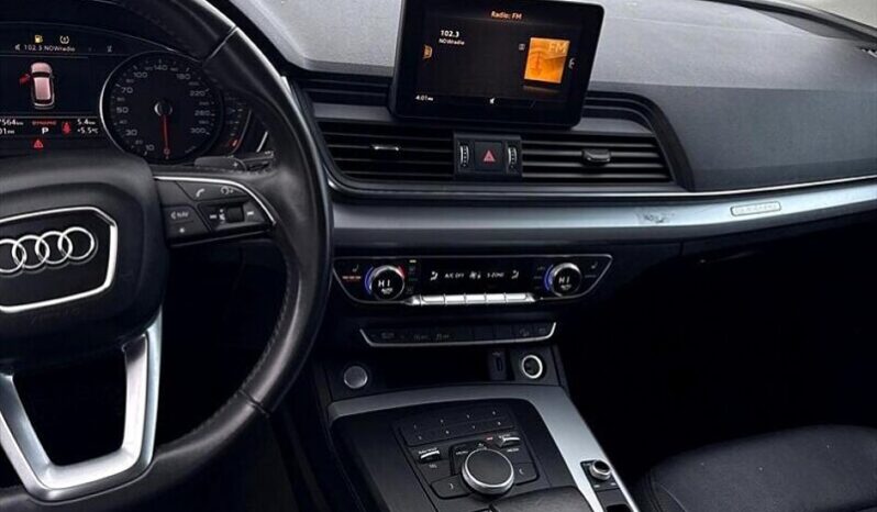 
								2020 Audi Q5 quattro Premium 45 TFSI full									