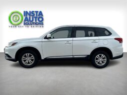 
										2019 Mitsubishi Outlander ES full									