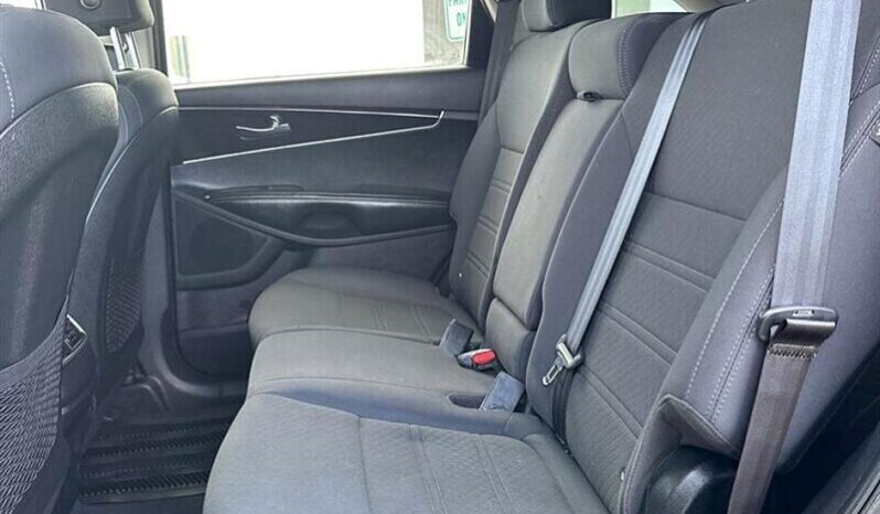 
								2019 Kia Sorento LX full									