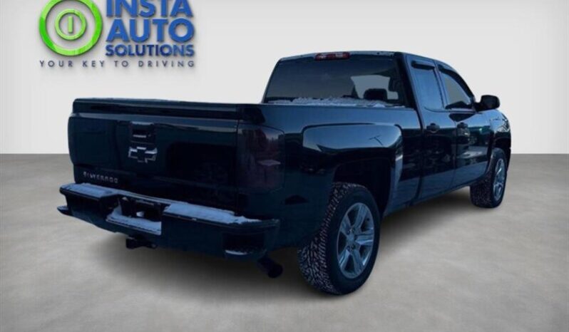 
								2019 Chevrolet Silverado 1500 LD Custom full									