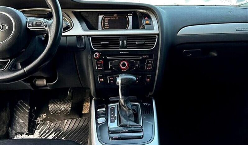 
								2016 Audi A4 2.0T quattro Komfort plus full									
